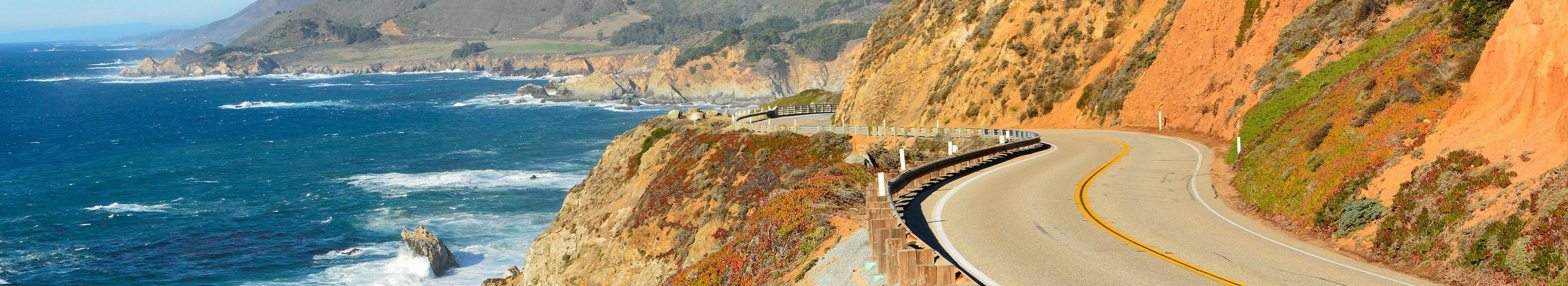 Highway 1 entlang der Pazifikküste in Kalifornien.