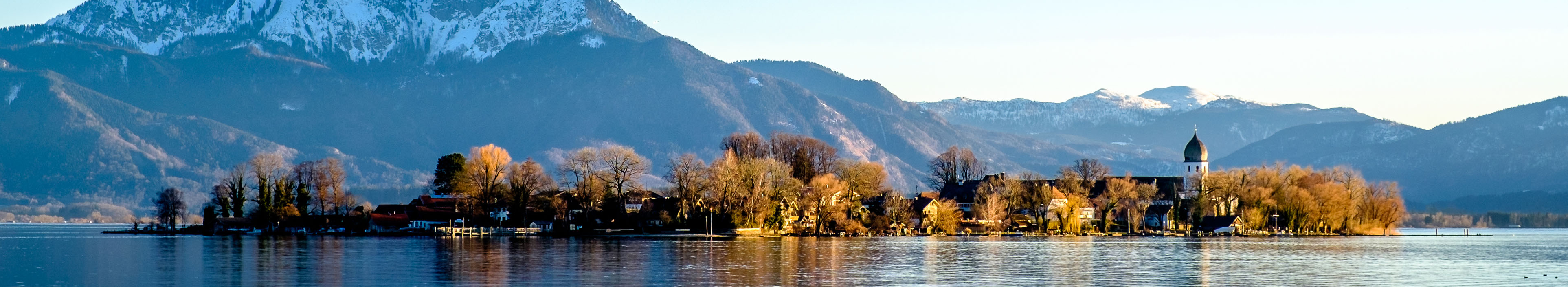 Blick auf den Chiemsee in Bayern