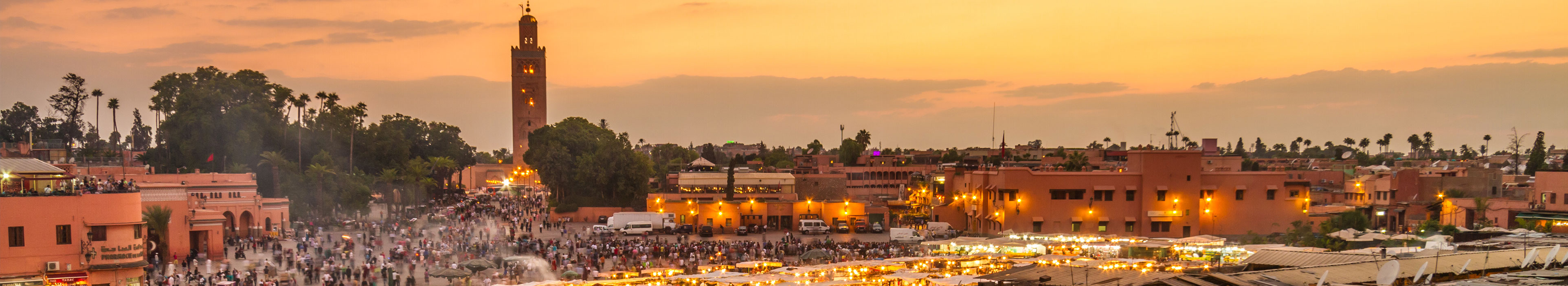 Djemaa el-Fnaa ist ein bekannter Platz und Marktplatz in der Medina von Marrakesch.